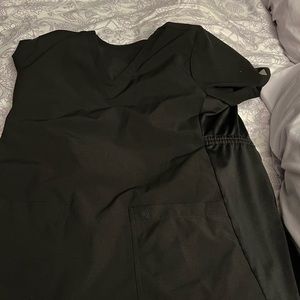 Med couture black maternity scrub top